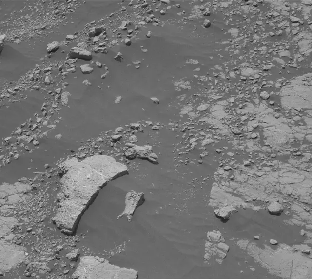 Sol 2750: Mast Camera (Mastcam)