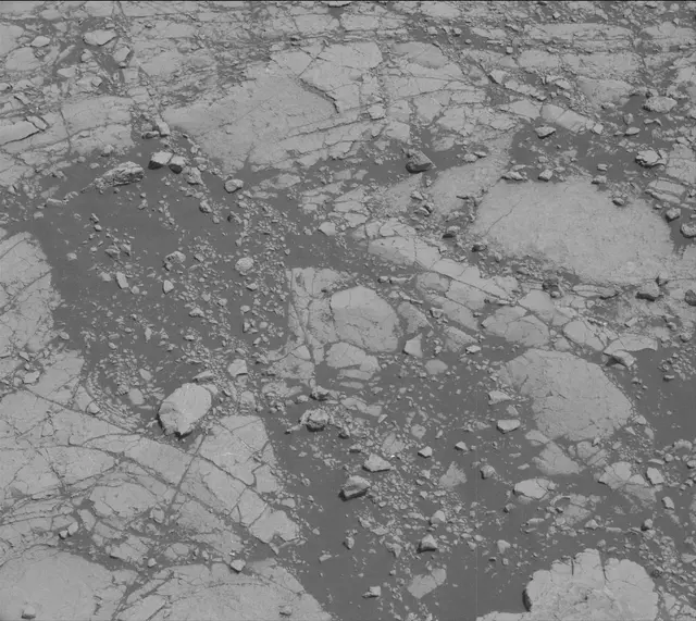 Sol 2750: Mast Camera (Mastcam)