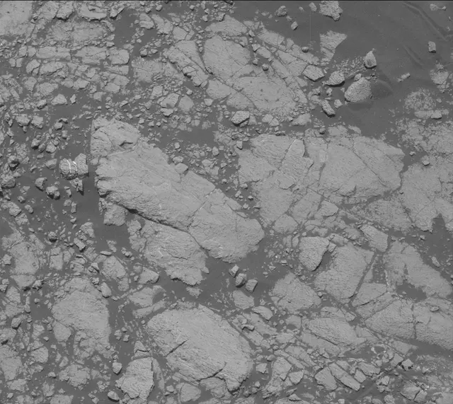 Sol 2750: Mast Camera (Mastcam)