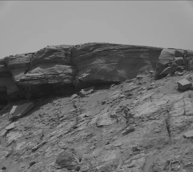 Sol 2751: Mast Camera (Mastcam)