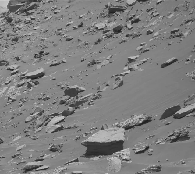 Sol 2751: Mast Camera (Mastcam)
