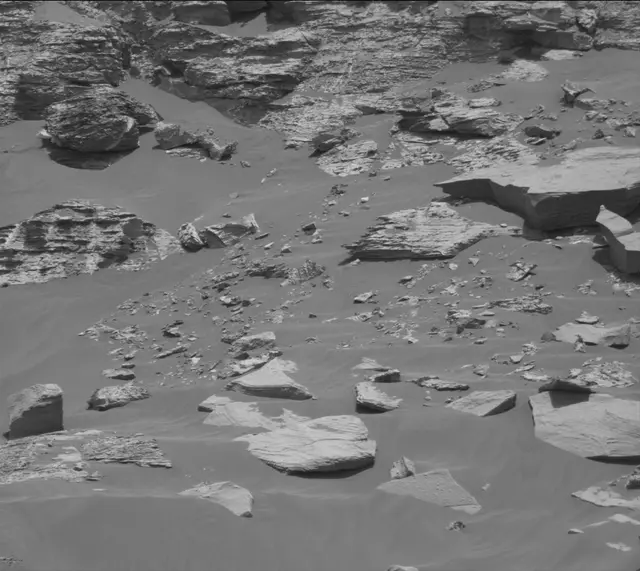 Sol 2751: Mast Camera (Mastcam)