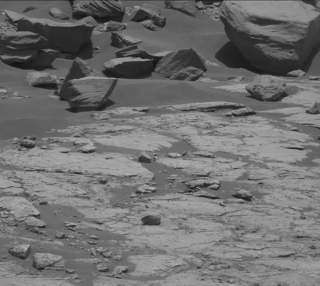Sol 2751: Mast Camera (Mastcam)