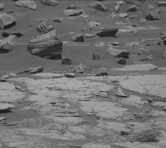 Sol 2751: Mast Camera (Mastcam)