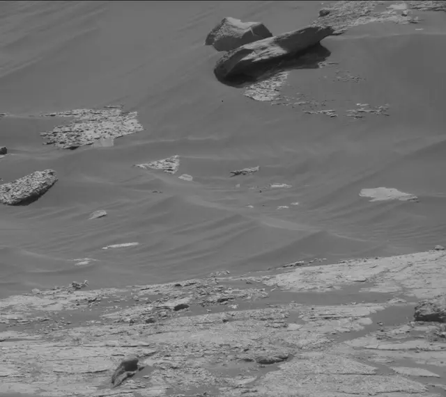 Sol 2751: Mast Camera (Mastcam)