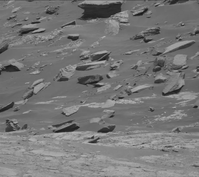 Sol 2751: Mast Camera (Mastcam)