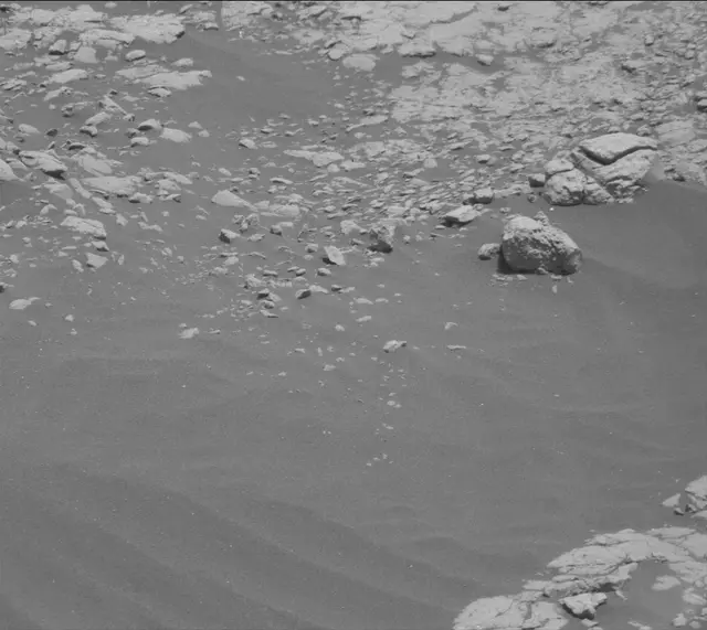 Sol 2751: Mast Camera (Mastcam)