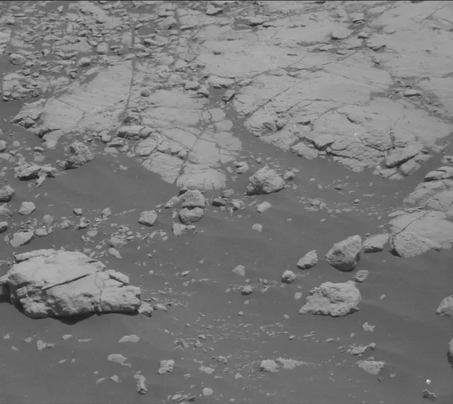 Sol 2751: Mast Camera (Mastcam)