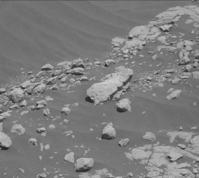 Sol 2751: Mast Camera (Mastcam)