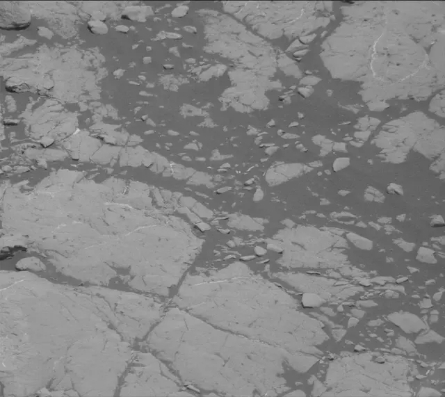 Sol 2751: Mast Camera (Mastcam)