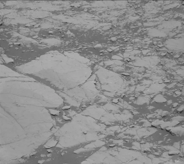 Sol 2751: Mast Camera (Mastcam)