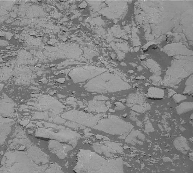 Sol 2751: Mast Camera (Mastcam)