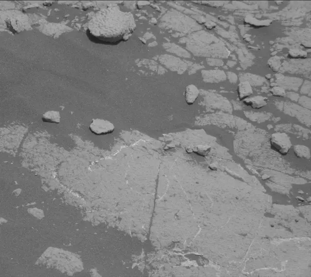 Sol 2751: Mast Camera (Mastcam)