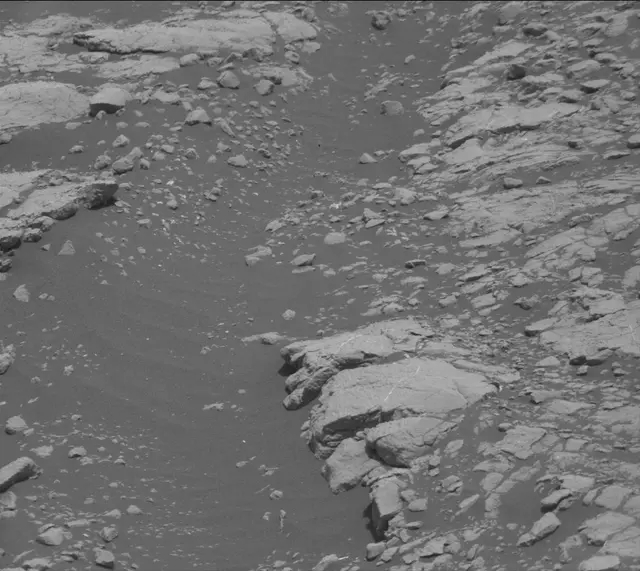 Sol 2755: Mast Camera (Mastcam)