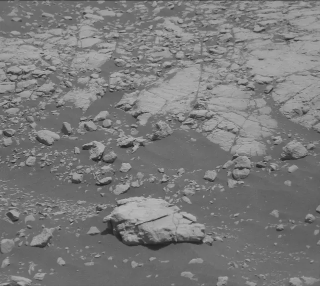 Sol 2755: Mast Camera (Mastcam)