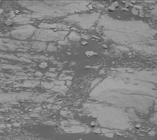 Sol 2755: Mast Camera (Mastcam)