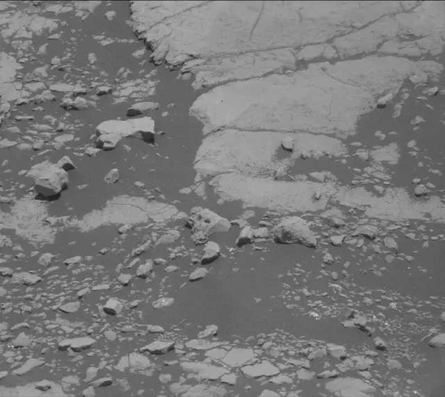 Sol 2755: Mast Camera (Mastcam)