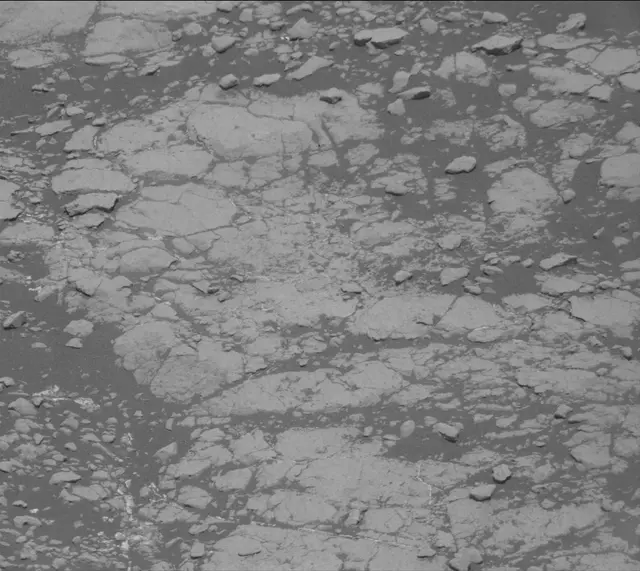 Sol 2755: Mast Camera (Mastcam)