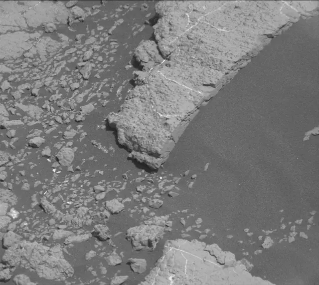 Sol 2757: Mast Camera (Mastcam)