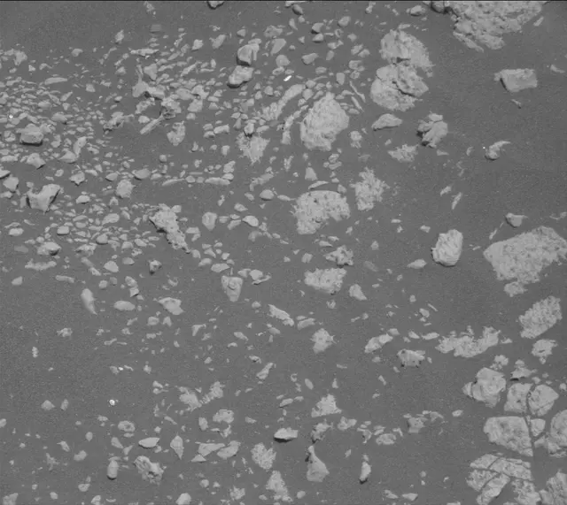 Sol 2758: Mast Camera (Mastcam)