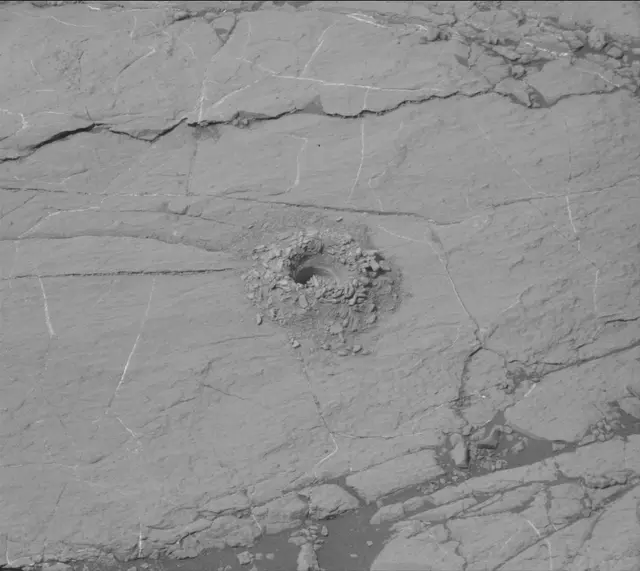 Sol 2758: Mast Camera (Mastcam)