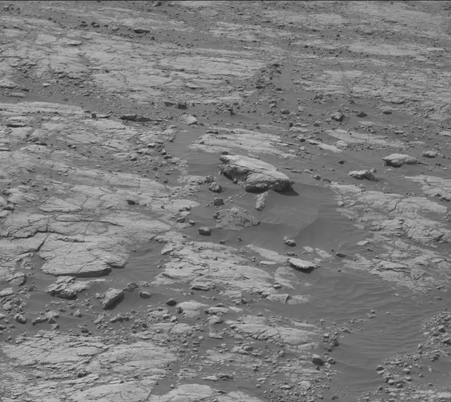 Sol 2761: Mast Camera (Mastcam)