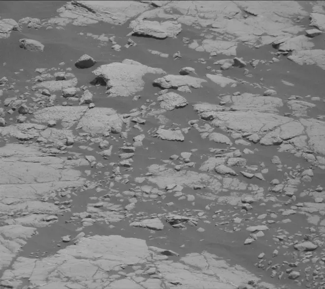 Sol 2761: Mast Camera (Mastcam)