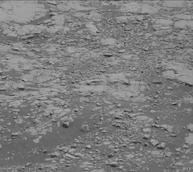 Sol 2762: Mast Camera (Mastcam)