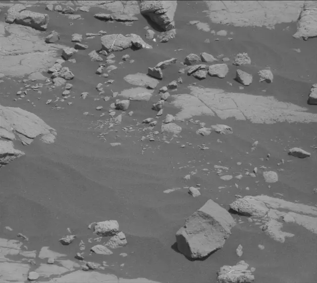 Sol 2762: Mast Camera (Mastcam)