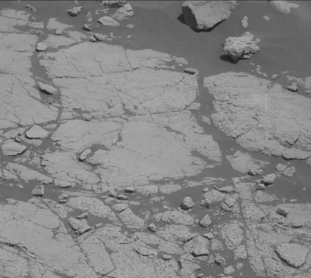 Sol 2762: Mast Camera (Mastcam)