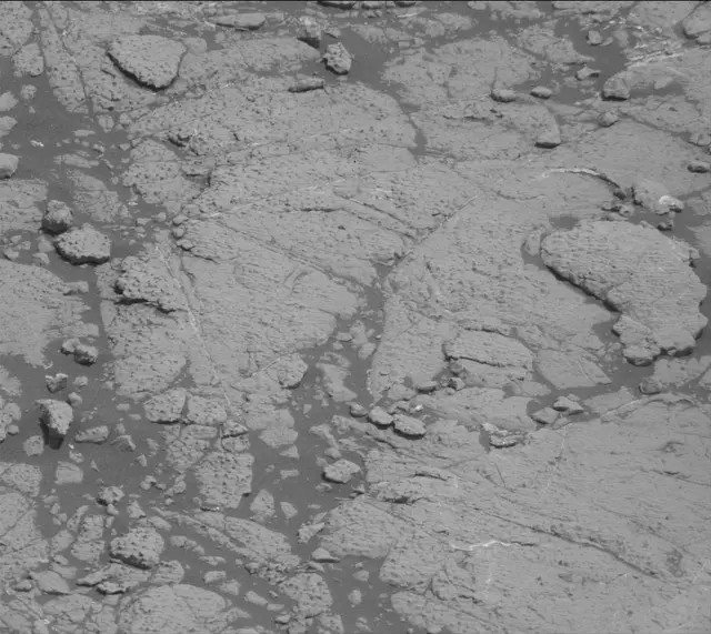 Sol 2762: Mast Camera (Mastcam)