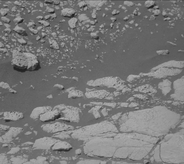 Sol 2764: Mast Camera (Mastcam)
