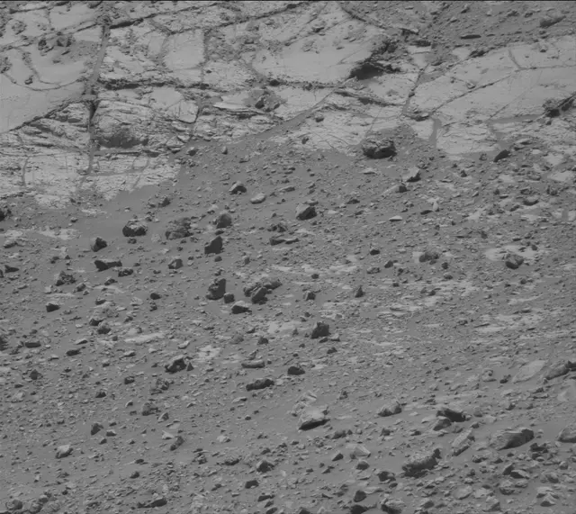Sol 2767: Mast Camera (Mastcam)