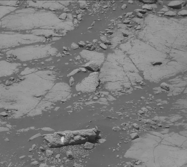 Sol 2774: Mast Camera (Mastcam)