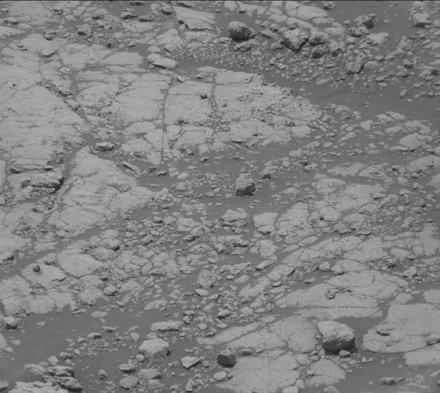 Sol 2774: Mast Camera (Mastcam)