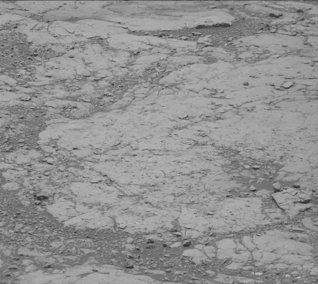 Sol 2774: Mast Camera (Mastcam)