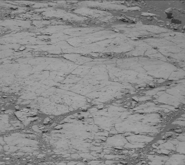 Sol 2774: Mast Camera (Mastcam)
