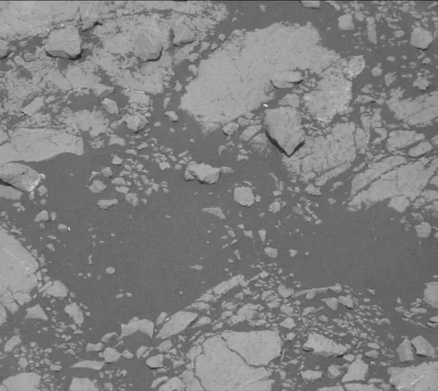 Sol 2778: Mast Camera (Mastcam)