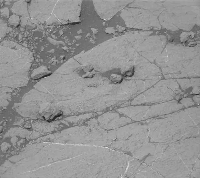 Sol 2778: Mast Camera (Mastcam)