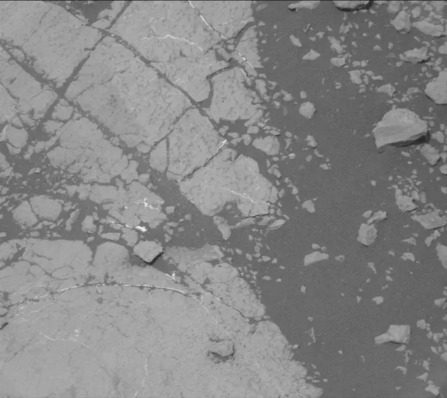 Sol 2778: Mast Camera (Mastcam)