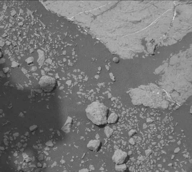 Sol 2778: Mast Camera (Mastcam)