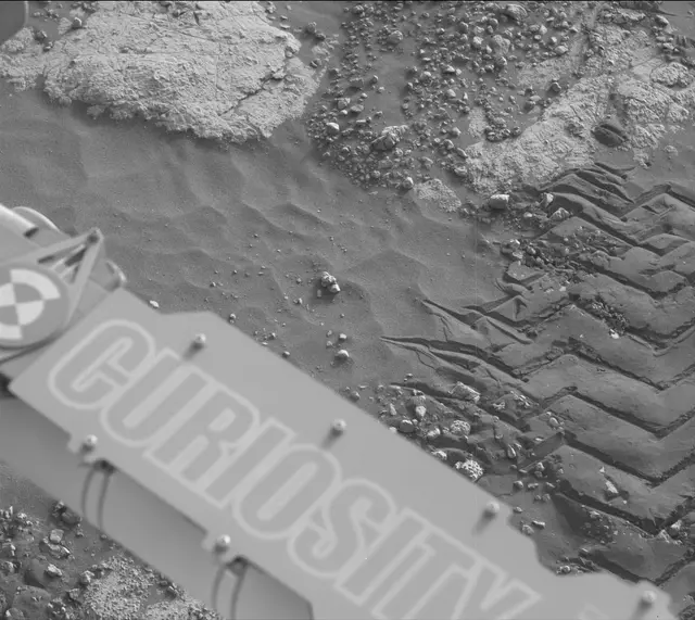 Sol 2781: Mast Camera (Mastcam)