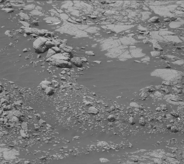 Sol 2781: Mast Camera (Mastcam)