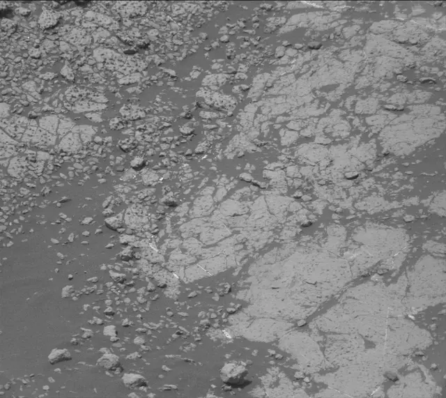 Sol 2781: Mast Camera (Mastcam)