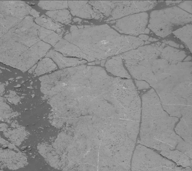 Sol 2781: Mast Camera (Mastcam)