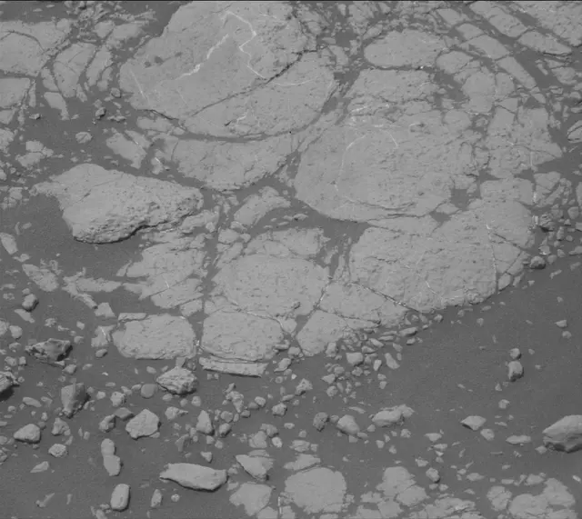 Sol 2781: Mast Camera (Mastcam)
