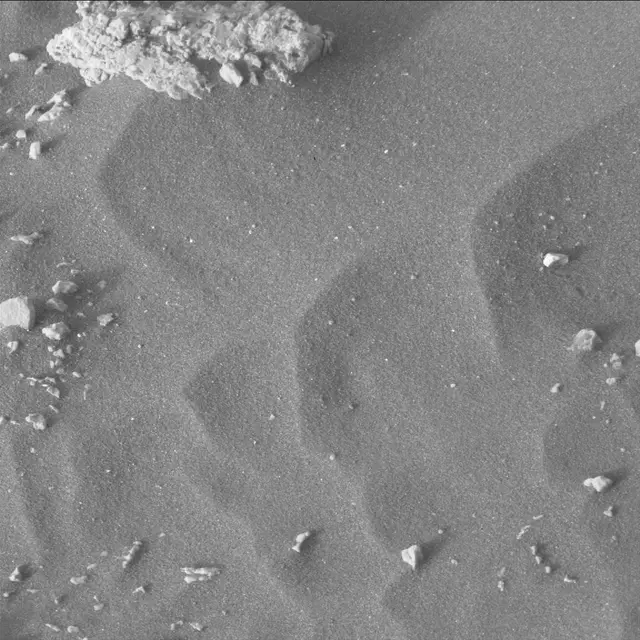 Sol 2781: Mast Camera (Mastcam)