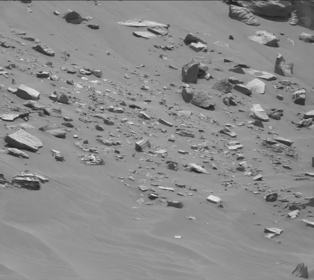 Sol 2783: Mast Camera (Mastcam)