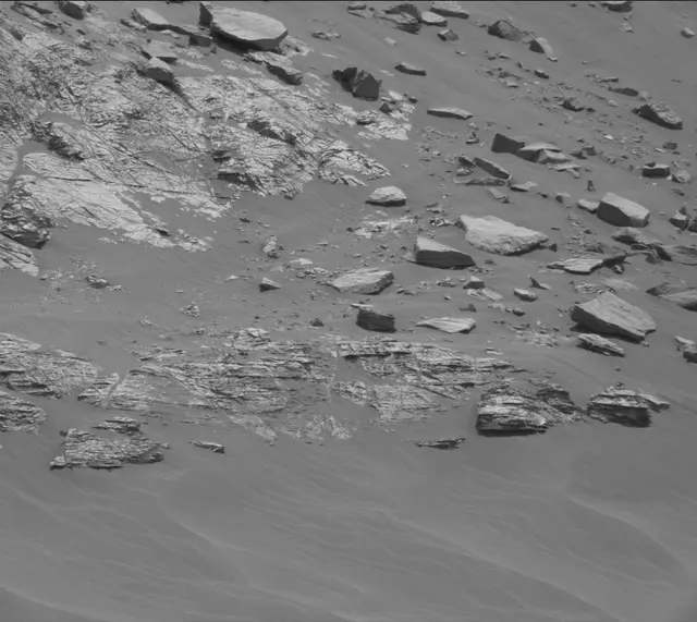 Sol 2783: Mast Camera (Mastcam)