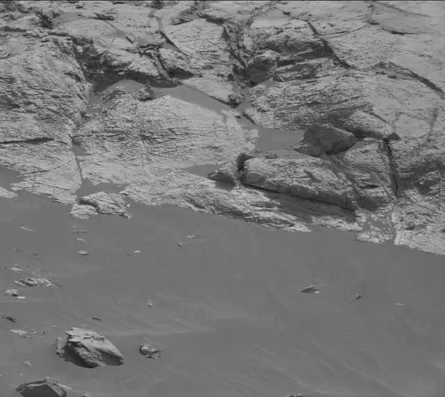 Sol 2783: Mast Camera (Mastcam)